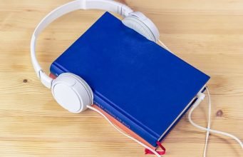 книга на хартия или книга за слушане