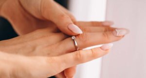 избор на сребърен пръстен